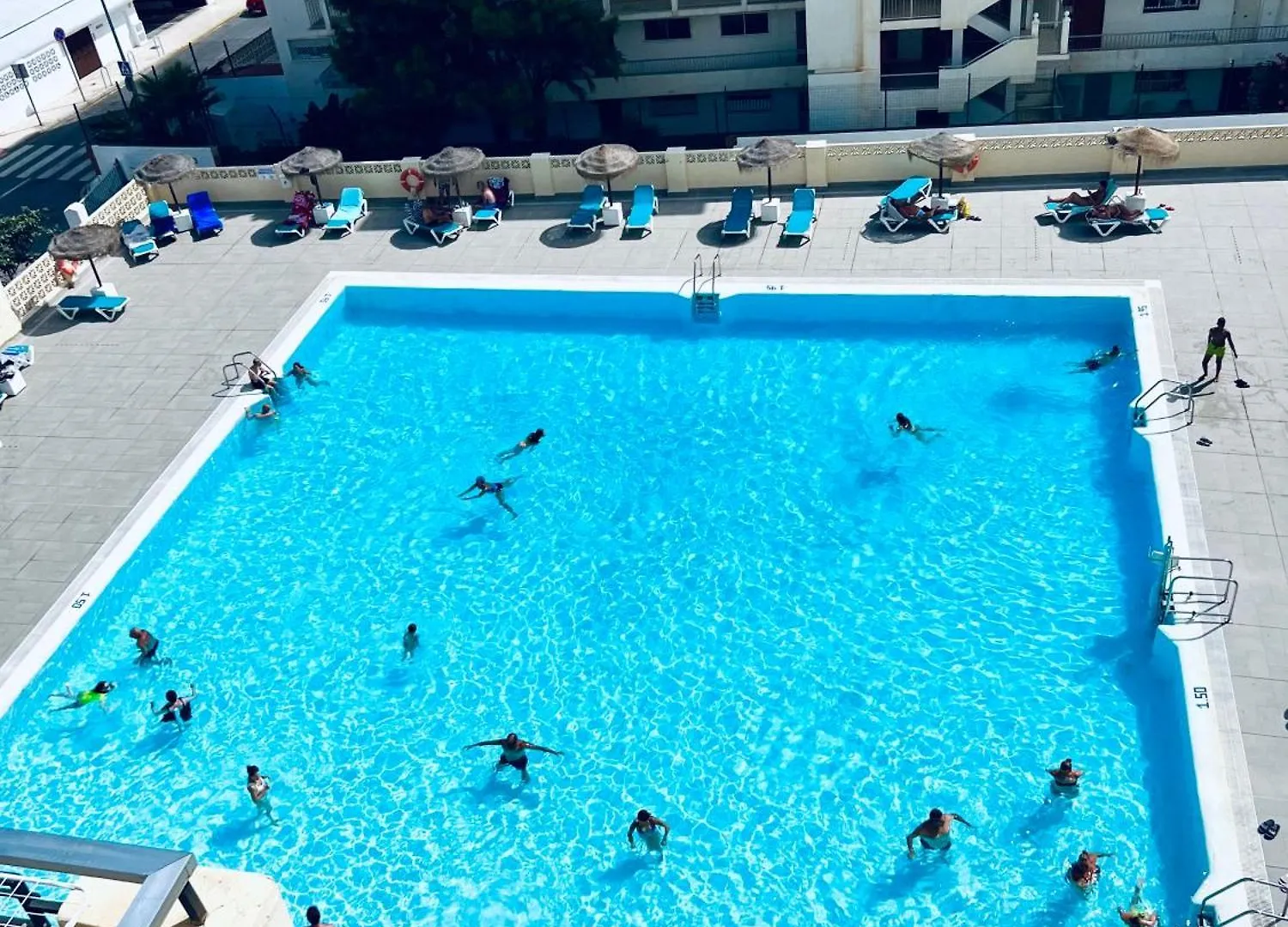 Torremolinos Carihuela Nucleo Cristal Apartment