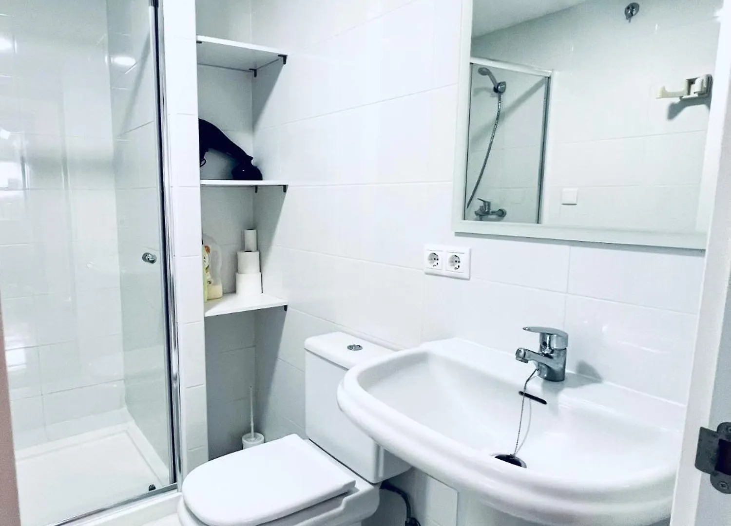 Torremolinos Carihuela Nucleo Cristal Apartment