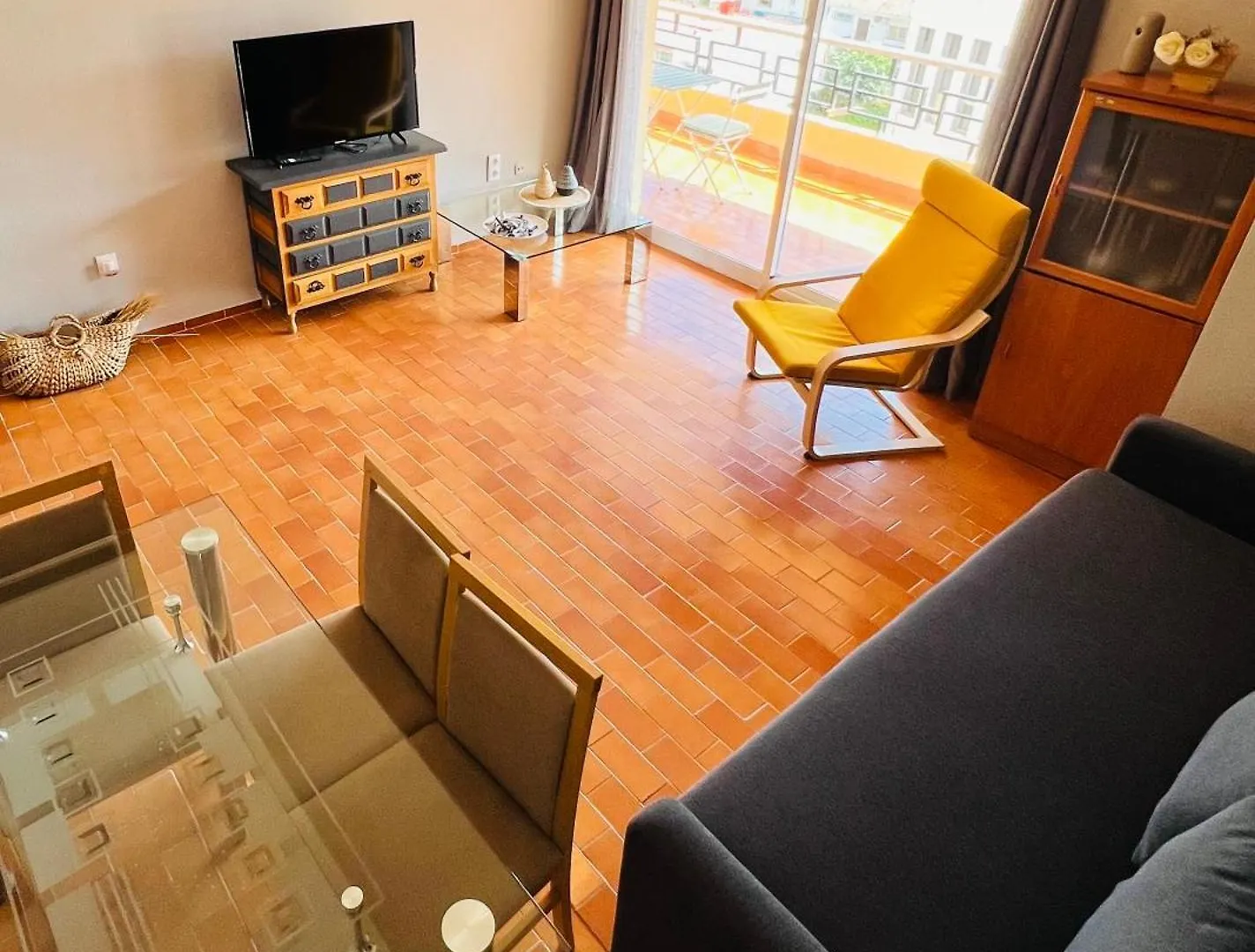 Torremolinos Carihuela Nucleo Cristal Apartment